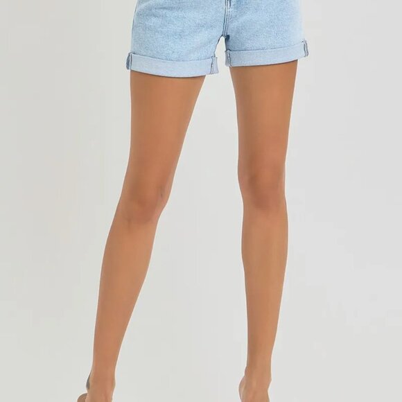 RISEN Full Size‎ High Rise Belted Roll Up Shorts Plus Size - Picture 6 of 8